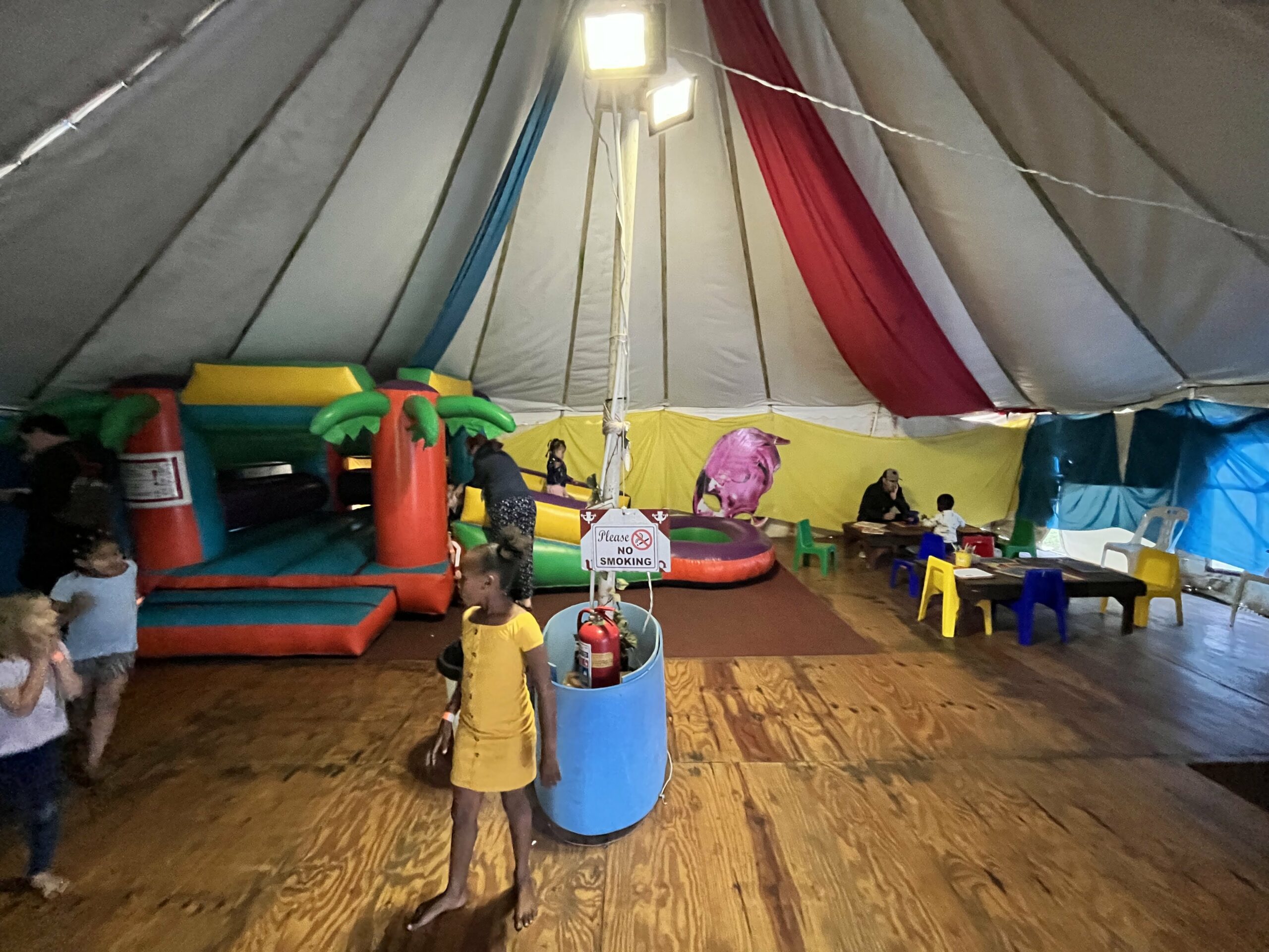 Chilled Market Indoor inflatable and craft station