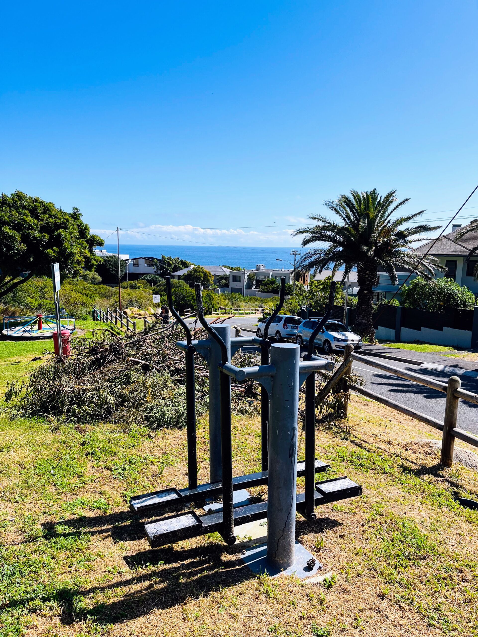 Ingleside Road Park Outdoor Gym with Ocean View