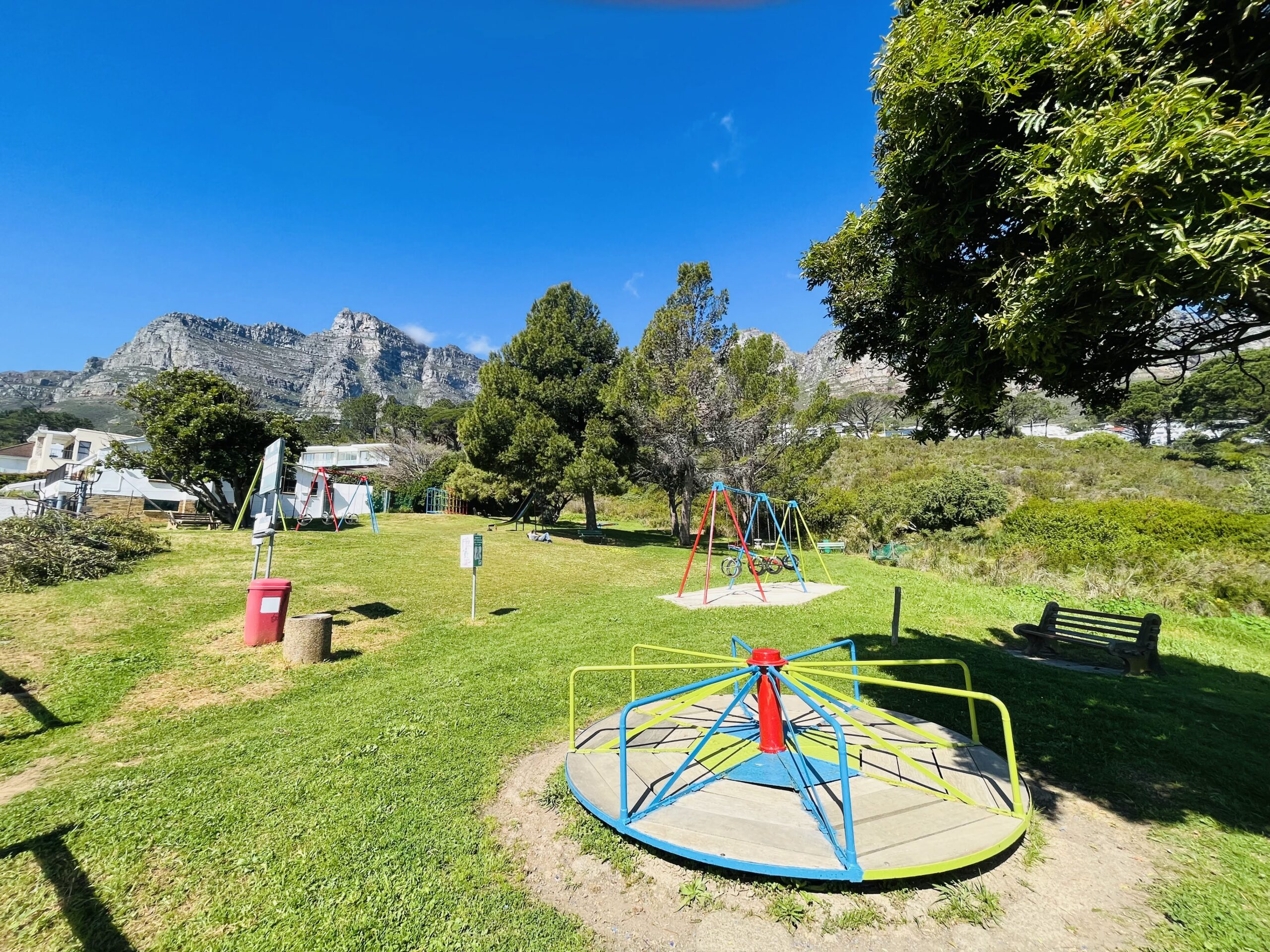 Ingleside Road Park Play Area Overview