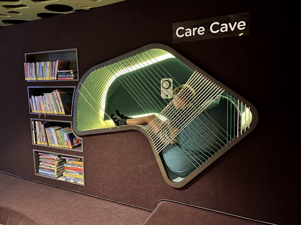 Wonderdal Care Cave Book Corner