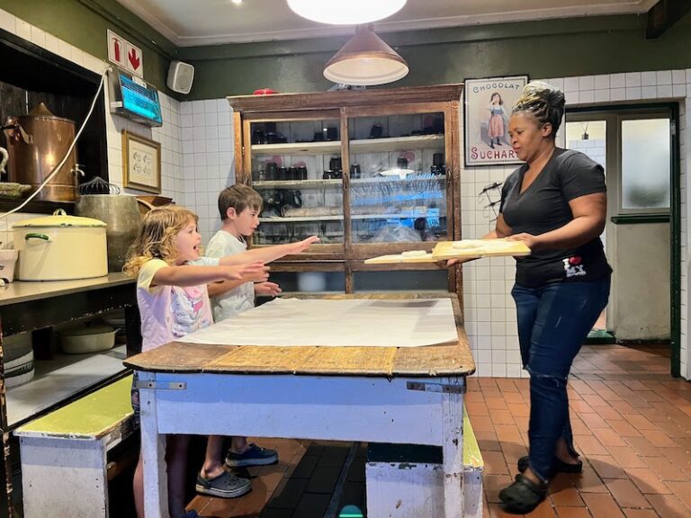 Cafe Paradiso Kids getting the pizza boards