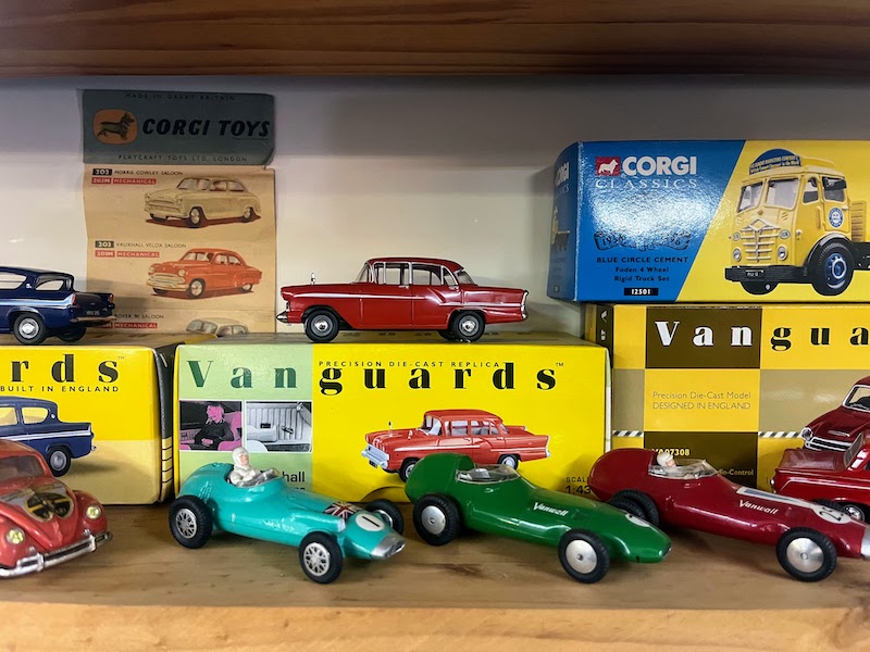 Warrior Toy Museum Vanguards Cars